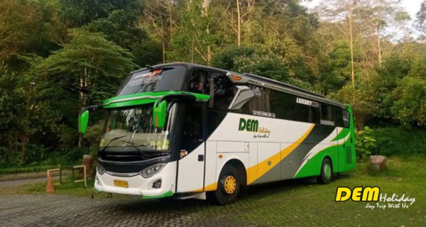 Harga Sewa Bus Pariwisata Bandung