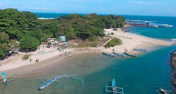 Pantai di Bandung